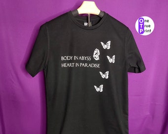 TGCF Body in Abyss, Heart in Paradise, Black T Shirt. Xie Lian, Hua Cheng. Sizes From Child Age 7 to Adult XXL! Heaven Officials Blessing!