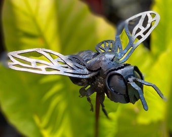 Bee metal art sculpture size small for the garden, insect garden art, 3D sculpture, made in the USA