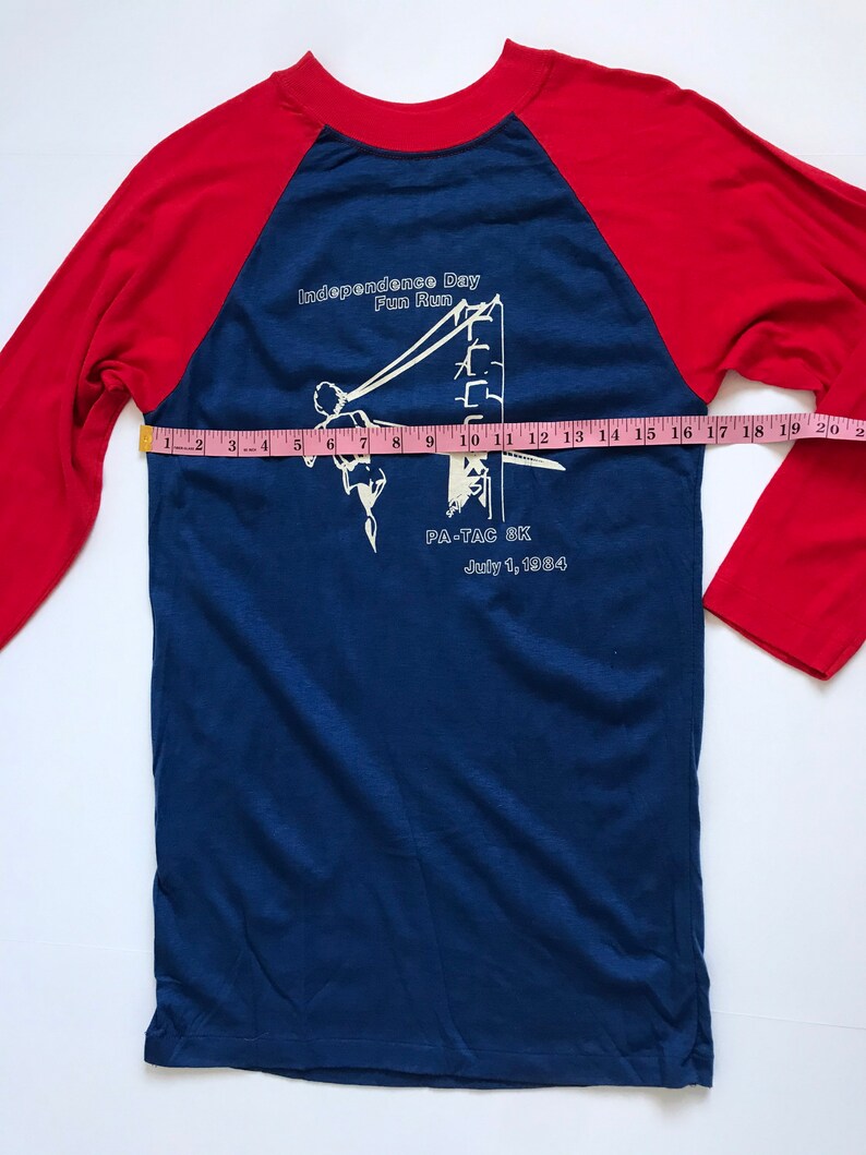 small Independence Day fun run Vintage 80\u2019s raglan unisex raglan medium PA-TAC 8K 1984 Marathon tee vintage graphic tee single stitch