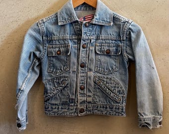 1960’s Vintage Dee Cee kids Jean jacket, denim jacket, chore coat, made in USA, size 4T, 5T, well worn, distressed, true vintage, workwear