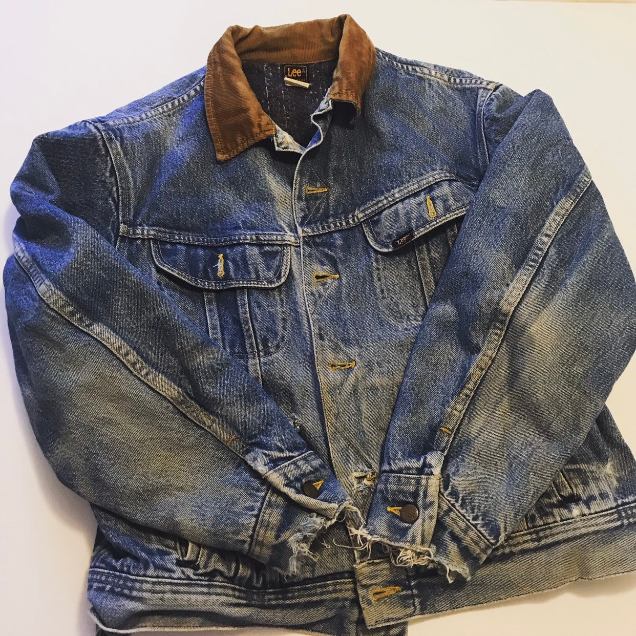 Lee jacket distressed Lee jean jacket 
