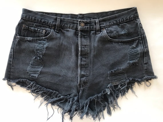 1990’s, Vintage Levi’s 501 jean shorts, washed bl… - image 3