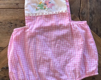 1960’s, 1970’s, vintage baby girls playsuit romper, saks fifth Avenue cherubs collection, pink gingham, kitten appliqué, summer baby, folk,