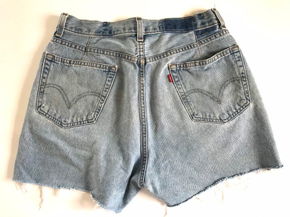 1990’s, Y2K, W30, 30”, Vintage Levis jean shorts,… - image 4