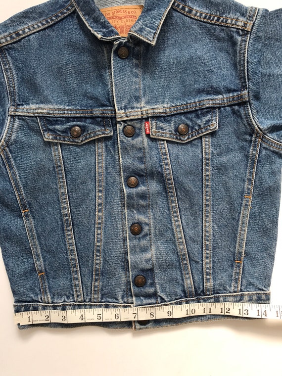 Vintage Levis jean jacket, red tab, 90’s jean jac… - image 9
