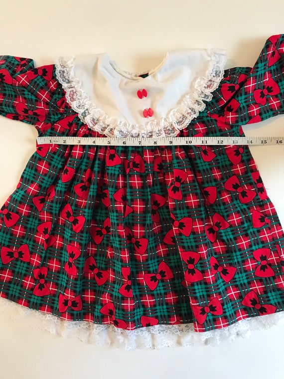 white christmas dresses Baby Loren Girls White Smocked Honey Pooh Bear Dress 9-12M main image 0