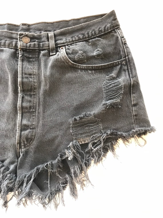 1990’s, Vintage Levi’s 501 jean shorts, washed bl… - image 4