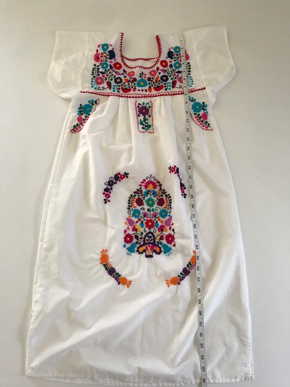 Vintage girls Mexican dress, embroidered Oaxacan … - image 10