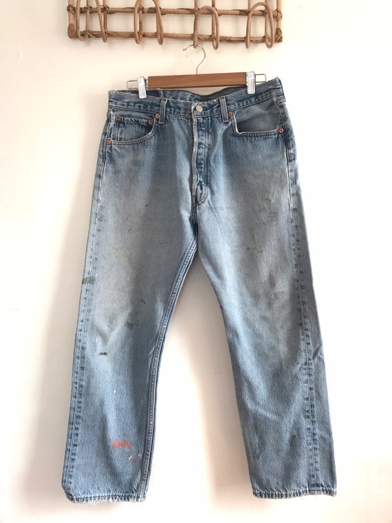 USA made, 1990s, Vintage Levis 501, 501xx, W32 L28, 32, paint splattered, well worn, distressed, faded, vintage jeans, Levis jeans, short - Etsy Polska USA made, 1990s, Vintage Levis 501, 501xx, W32 L28, 32, paint splattered, well worn, distressed, faded, vintage jeans, Levis jeans, short - Etsy Polska