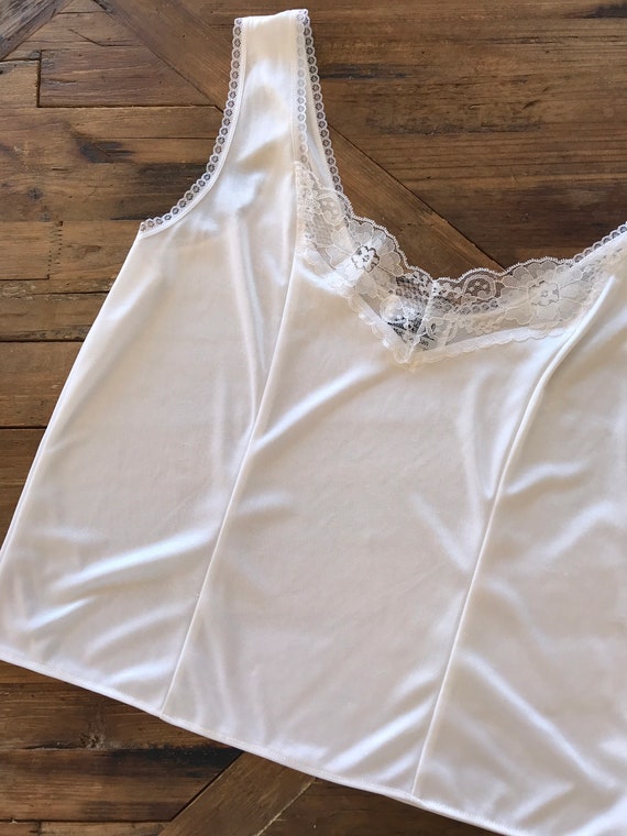 1990s Y2K USA Made Vintage Lace Camisole Nylon Lace Tank Top