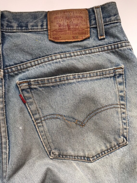Vintage Levis 560 jeans, 38”, distressed denim, p… - image 6