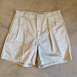 1980’s, 1990’s, waist 34, 34”, Polo Chino Ralph Lauren shorts, made in USA, pleated, preppy, pretty boy, boat shorts, unisex shorts, chinos,