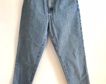 1980, 1990, W30 L31, jeans Vintage Lee, cintura alta, pierna cónica, lavado medio ligero, jeans de mamá, zip fly, 30", curvilínea, ultra alta altura