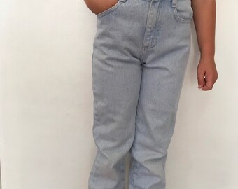 1980s, 1990s, Vintage Lee Jeans, Super Light High Rise Jeans, High Waisted, Zip Fly, USA Made, Size 6, Mom Jeans, Hipster Girls Jeans - Etsy 1980s, 1990s, Vintage Lee Jeans, Super Light High Rise Jeans, High Waisted, Zip Fly, USA Made, Size 6, Mom Jeans, Hipster Girls Jeans - Etsy