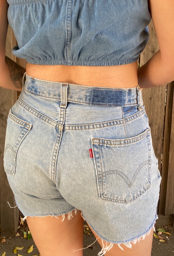 1990’s, Y2K, W30, 30”, Vintage Levis jean shorts,… - image 6