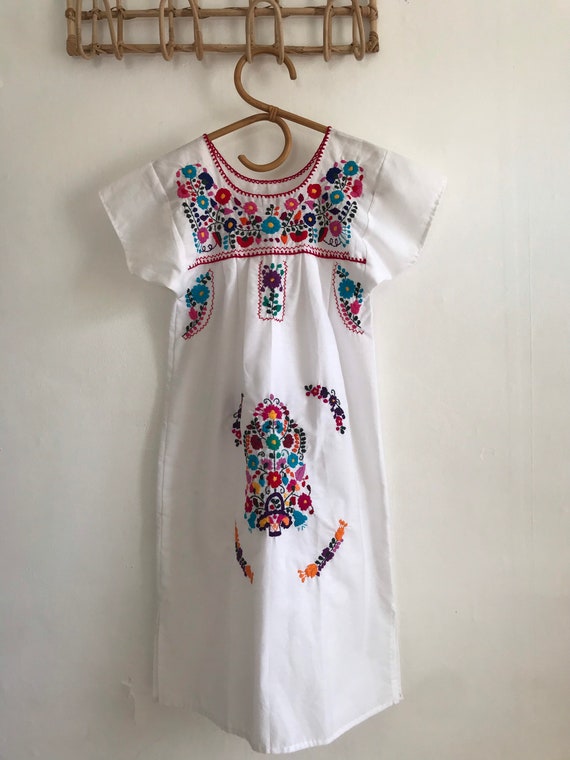 Vintage girls Mexican dress, embroidered Oaxacan … - image 4