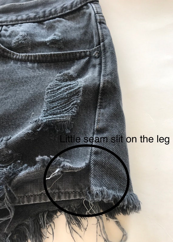 1990’s, Vintage Levi’s 501 jean shorts, washed bl… - image 6