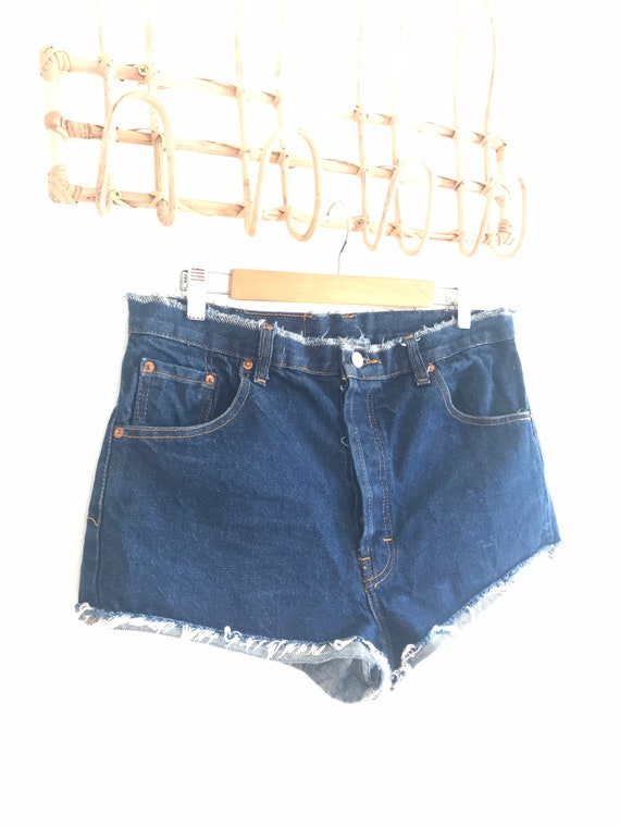 Vintage Levis jean shorts, 501, 34”, daisy dukes,… - image 3