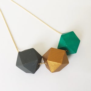 Wooden chain geometric gold colored