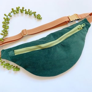 Hipbag bottle green velor, bum bag, belt bag, crossbody bag, waistbag, bumbag, green