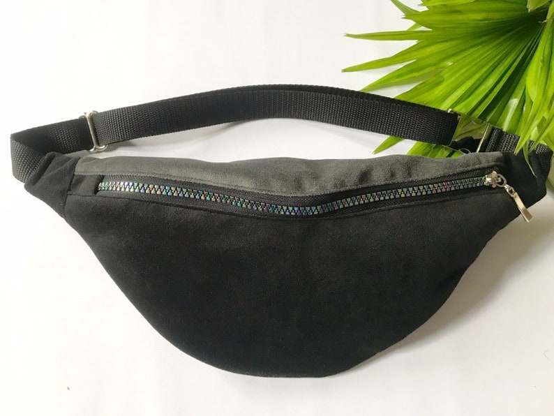 Hipbag schwarz, grau, Regenbogen, Velour, Bauchtasche, Gürteltasche, Crossbody Bag, Waistbag, Hipbag Bild 3