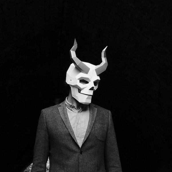 Crâne cornu, masque en papier démon, modèle de masque Papercraft 3D LowPoly, costume d’Halloween DIY original unique, crâne humain, modèle PDF Cosplay