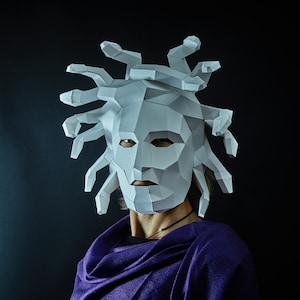 Medusa Gorgon Lowpoly Papercraft Mask Template, DIY Halloween Costume, Cosplay PDF Pattern, Greek Myth Mask