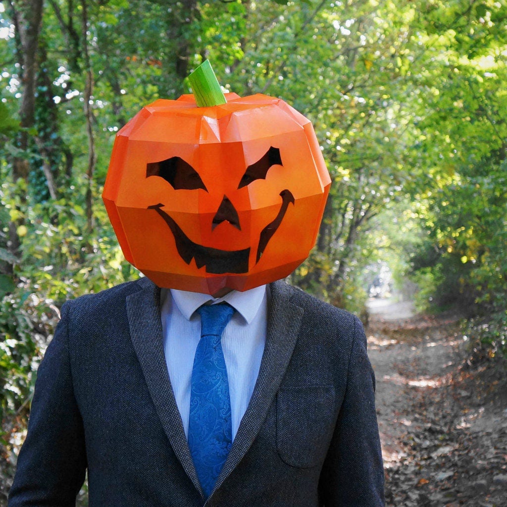 DIY Pumpkin Wearing a Face Mask - Design Improvised