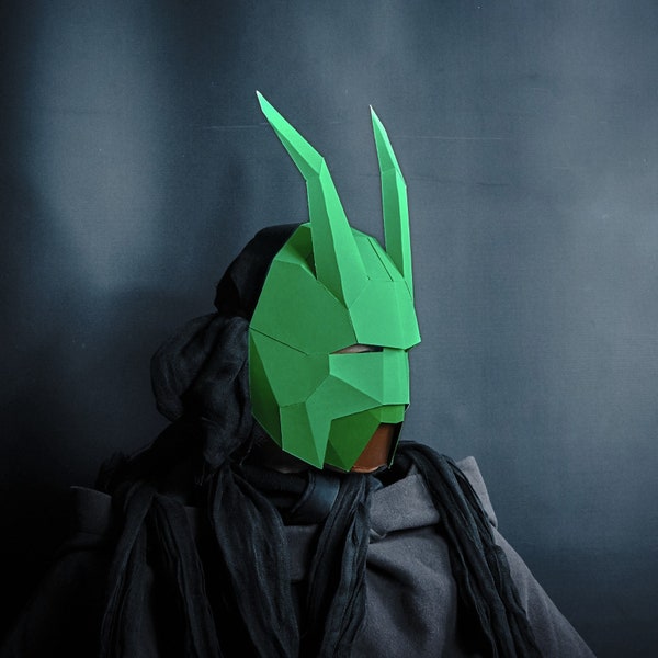 Sauterelle, Modèle de masque Papercraft 3D, Masque en papier Low Poly, Costume d'Halloween unique, Masque d'insecte, Modèle PDF Cosplay, Masque Alien Sci Fi