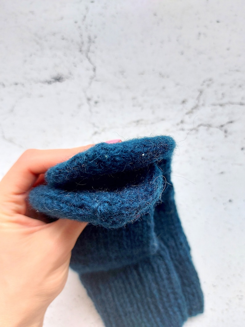 Handmade Adult Wool Dark Blue Knitted Mittens Medium Size