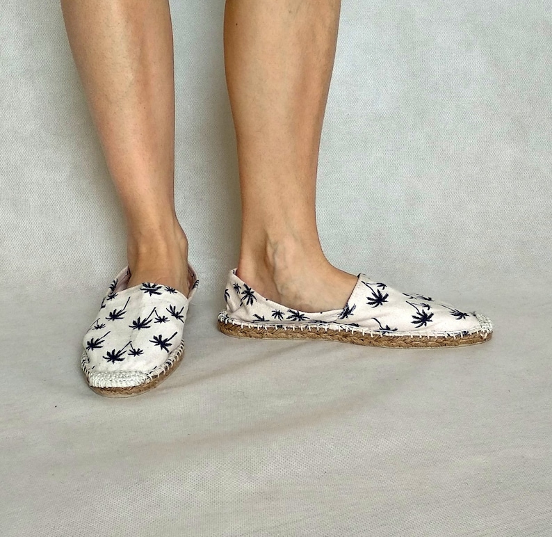 Navy Blue Flats White Flat Espadrilles Palm Pattern Shoes Retro Woven Heels UK 7 Vegan Shoes EUR 41 US 9,5 Vintage Espadrille Shoes