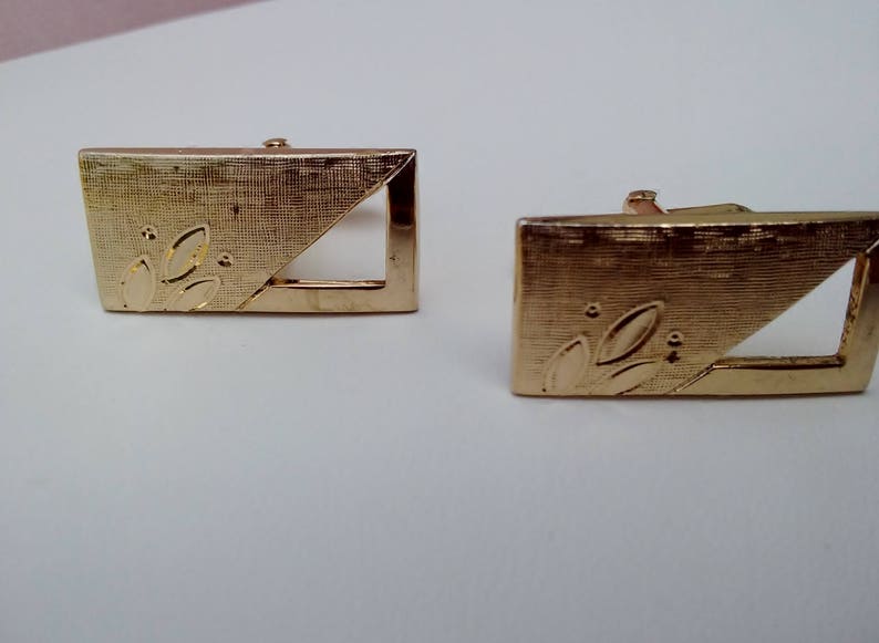 Diamond Cut Leaf Cuff Links Textured Cut Out Gold Tone Cuff Links Vintage Swank Cuff Links Unisex Wedding Cufflinks