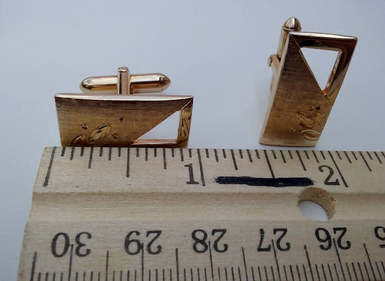 Diamond Cut Leaf Cuff Links Textured Cut Out Gold Tone Cuff Links Vintage Swank Cuff Links Unisex Wedding Cufflinks