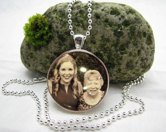 Photo Pendant Necklace, Custom Photo Pendant Necklace, Picture Necklace, Photo Pendant, gift for mom, gift for nana, gift for grandma