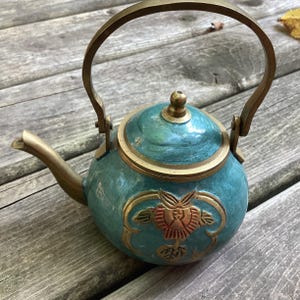 Théière vintage en laiton émaillée miniature bleu sarcelle pour bouilloire