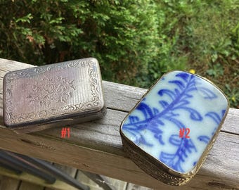 vintage trinket case pill snuff box Sterling Silver Hallmarked 84 Antique ring Delft flow blue porcelain shard keepsake