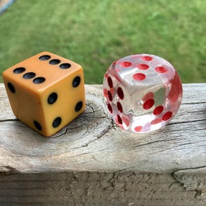 Lot de collection de jeux de hasard de dés vintage secouer le dé lancer les dés soirée de jeux de hasard pièces de jeu de backgammon soirée de jeux de poker Yahtzee
