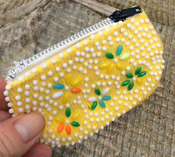 Vintage beaded coin purse hotsell