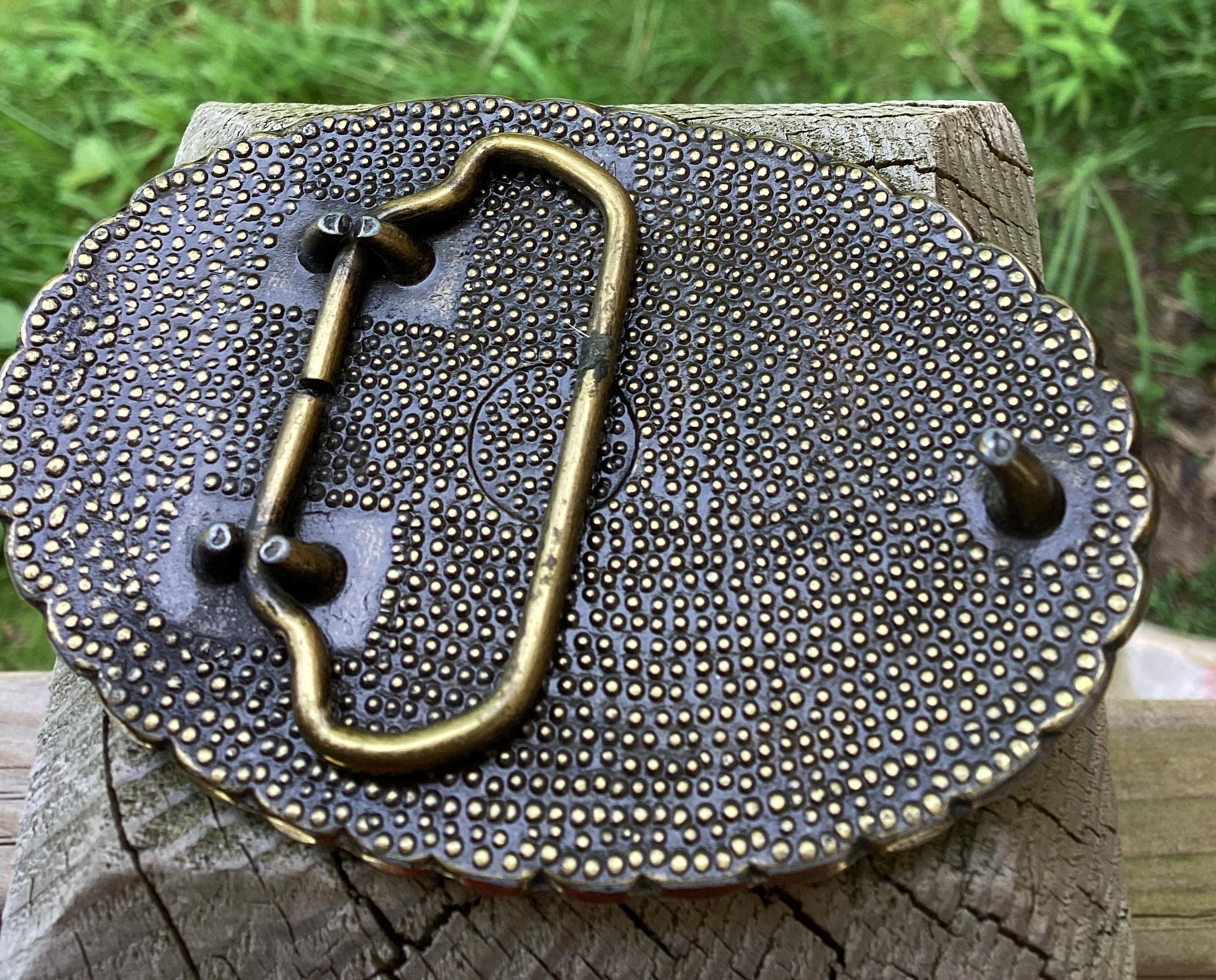Vintage Embossed Belt Buckle: Bronzed Brass Tone, Unisex  display picture 1