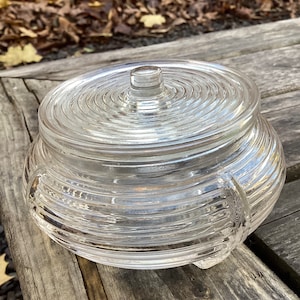 Vintage Art Deco clear ribbed Glass Vanity apothecary powder jar Anchor Hocking 1940s lidded parlour Trinket movie props lady's room Mothers