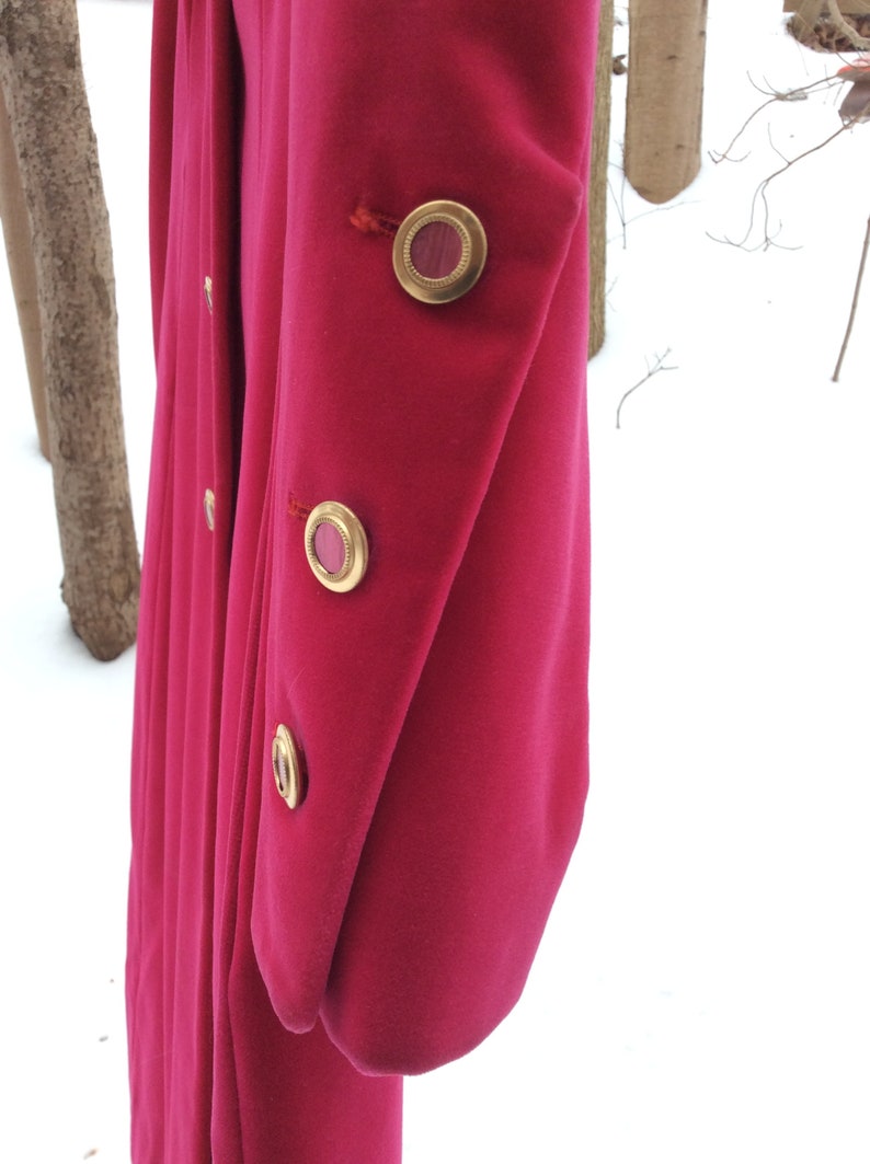 Vintage luxury mid-century Modern classy pink Velvet Coat on sale, retro Long Velvet Women's Coat, Haute Couture, Fashion Tailored in Canada image 7