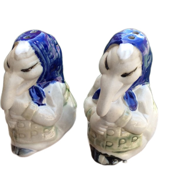 Vintage Norwegian Kitchen Witch salt and pepper shaker set, witch blue scarf Kitchen decor, wiccan gift mother's day Halloween scary witches