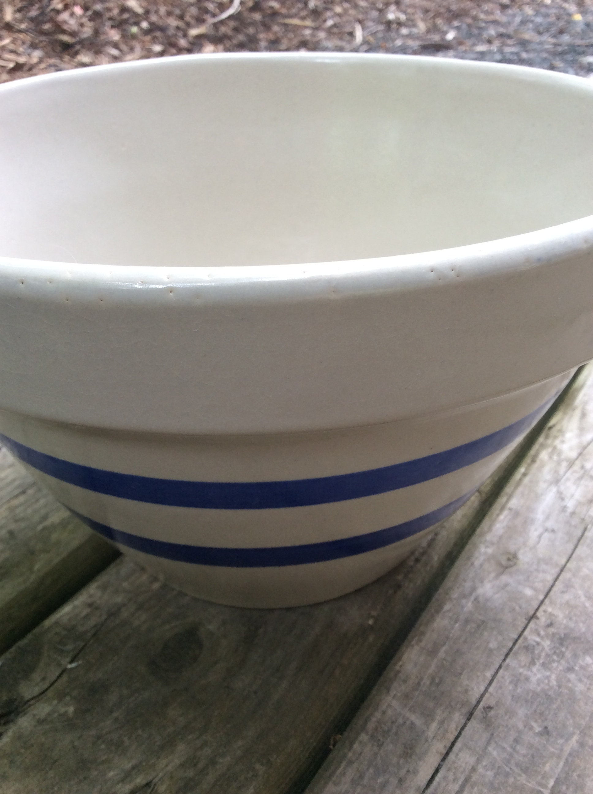 Roseville Mixing Bowls 59 - tes3zsz