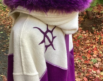 Vintage 80s parka Winter long coat purple white Linda Lundstrom Canadian embroidered sun eagle crow Inuit style virgin wool fur trimmed hood