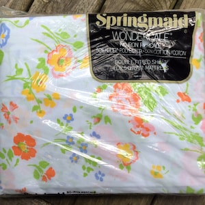Vintage floral Bedding Sheet Set ON SALE Springmaid Wondercale Double Fitted Sheets, wild flower power sheets Cottage Core Bedding hippie