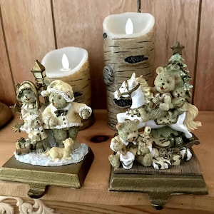Heavy Teddy Bear Scenes Cast Iron Base Resin Stocking Holders Pair Christmas Mantel Hooks
