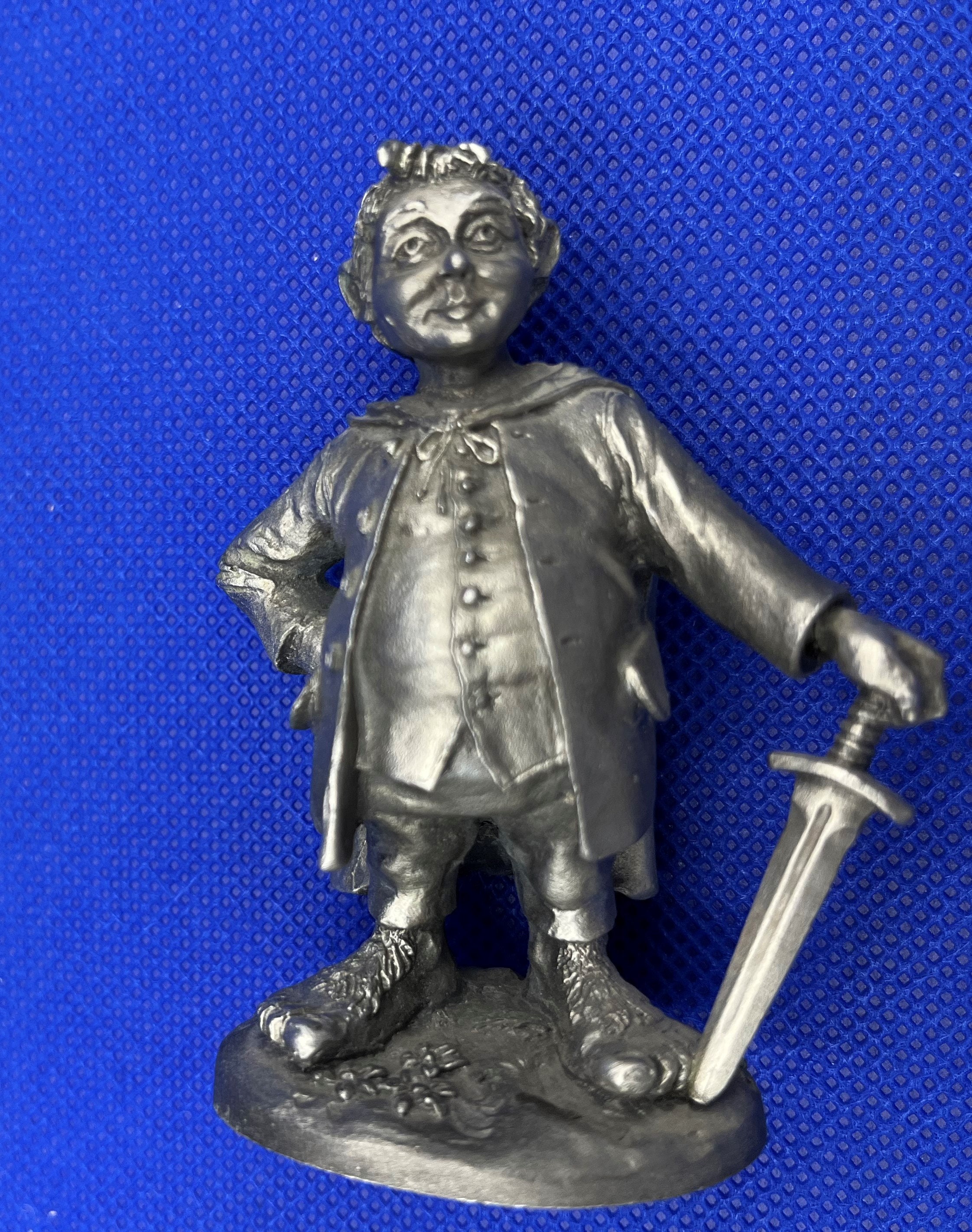 Pewter Figurine Lord of the Rings Frodo Baggins Hobbit with Sword Sword