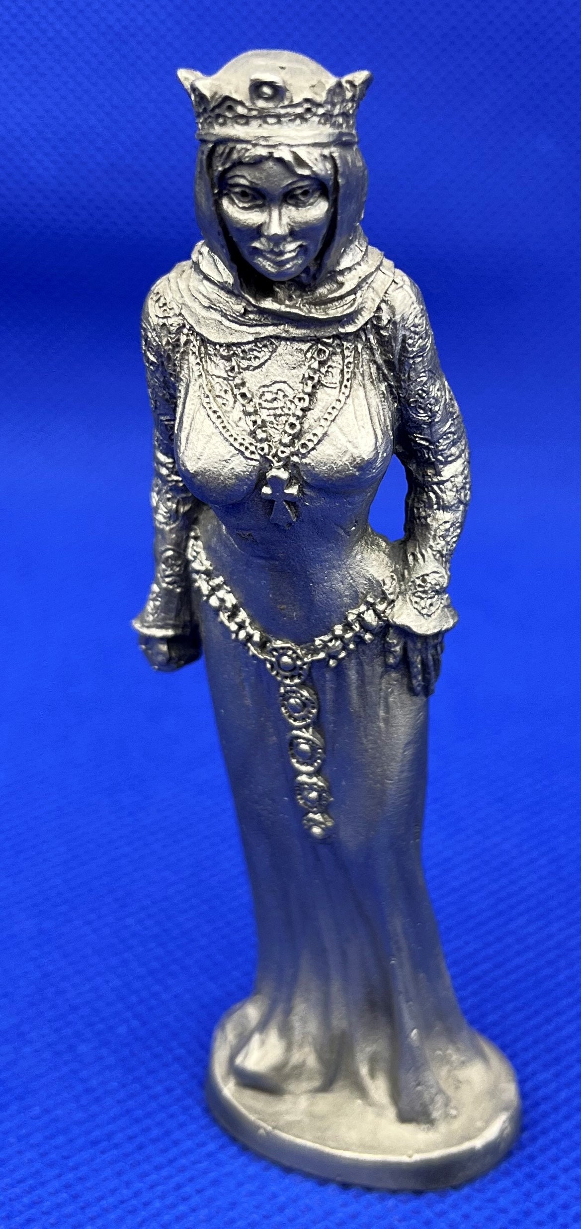 Pewter Figurine Queen Guinevere Camelot US Signed by Artist Ray Lamb
