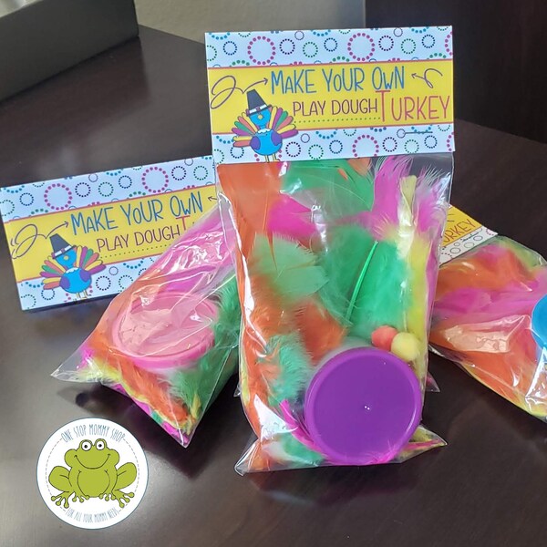 Adorno imprimible para bolsa de plastilina con forma de pavo de Acción de Gracias (descarga en PDF y PNG)