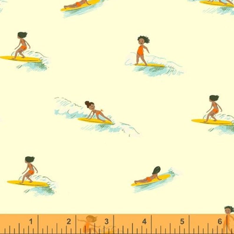 Tela de surf, Tiny Surfers en crema, Malibú, de Heather Ross, por media yarda o yarda completa